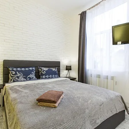 1 возле ж/д вокзала, 15 минут от центра Apartman Lviv